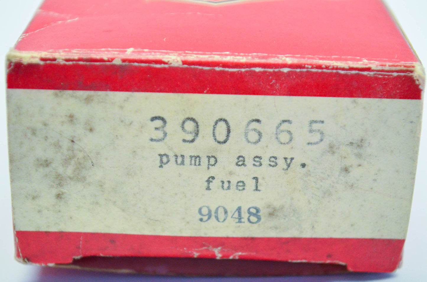 New OEM Briggs & Stratton 390665 Fuel Pump Assembly NOS