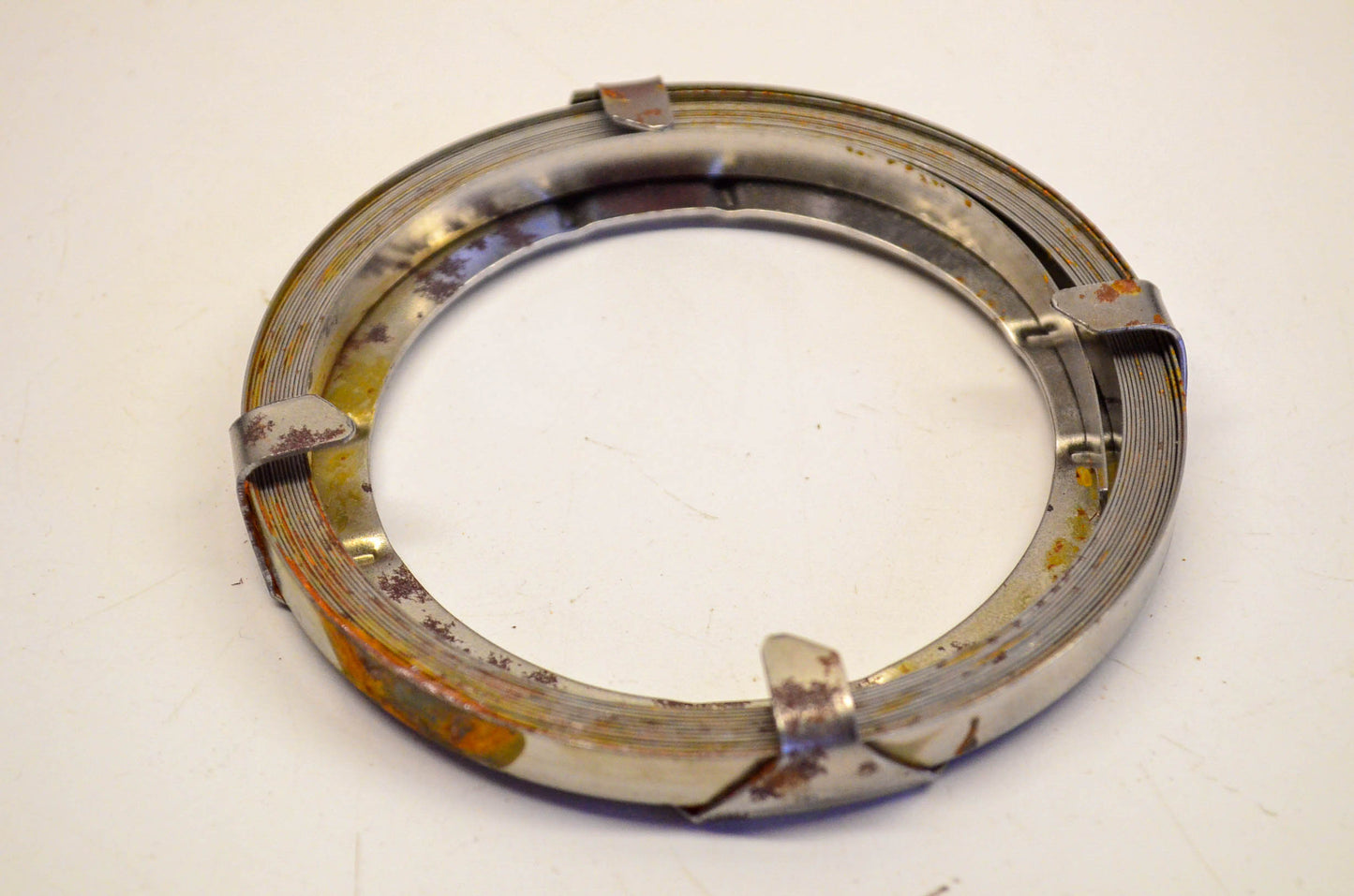 New OEM Briggs & Stratton 390066, 9240 Starter Rewind Spring NOS