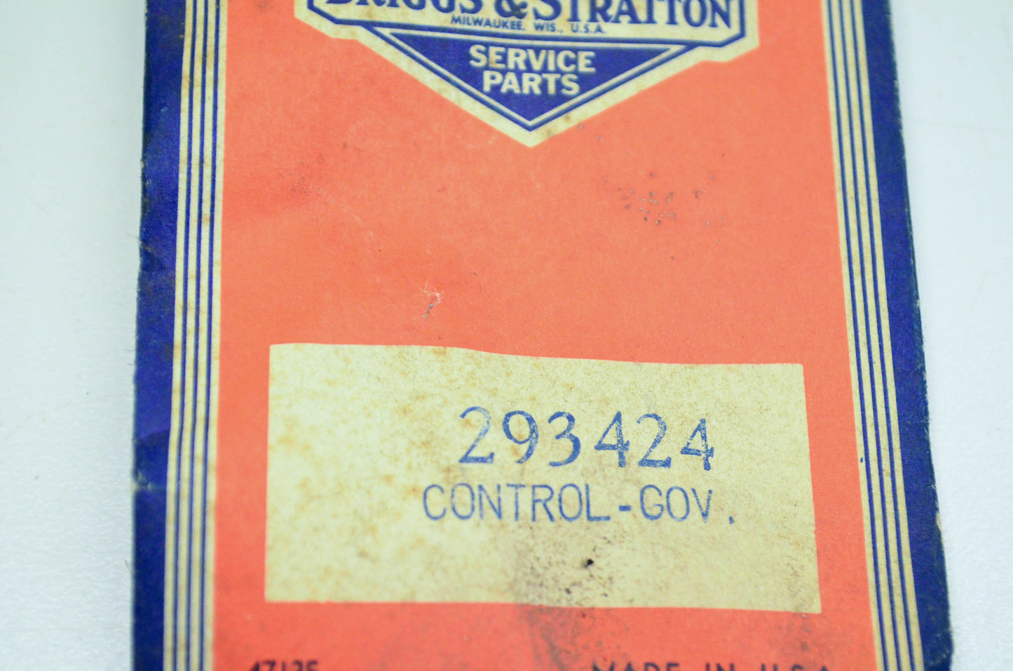 New OEM Briggs & Stratton 293424 Governor Control NOS