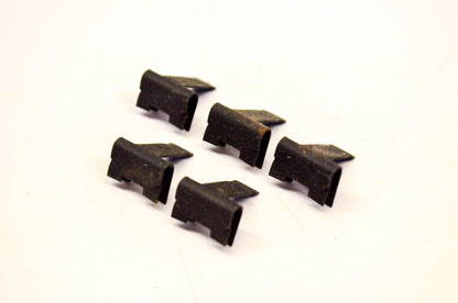 New OEM Briggs & Stratton 93573, 293934 Clips Qty 5 NOS