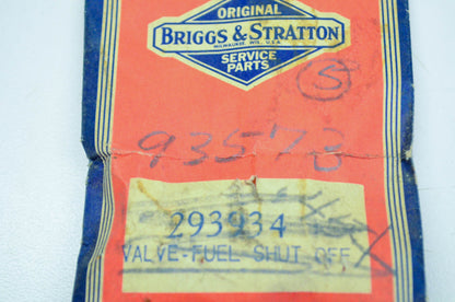 New OEM Briggs & Stratton 93573, 293934 Clips Qty 5 NOS