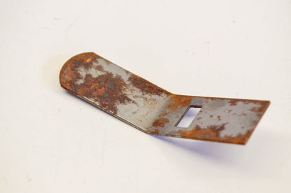 New OEM Briggs & Stratton 220582 Stop Clip NOS