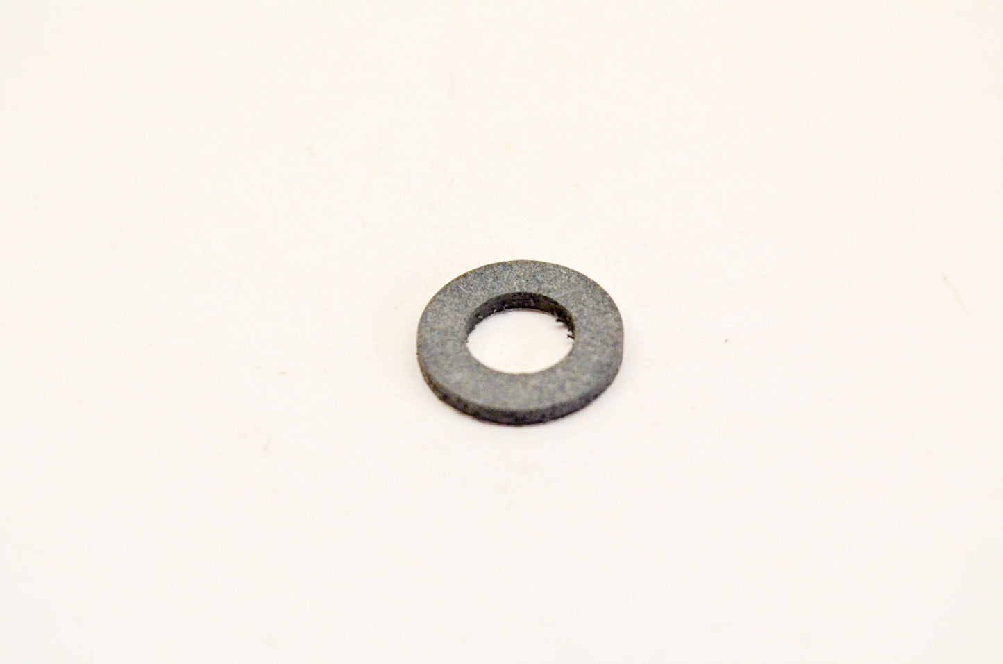 New OEM Briggs & Stratton 493823, 9245 Spacer NOS