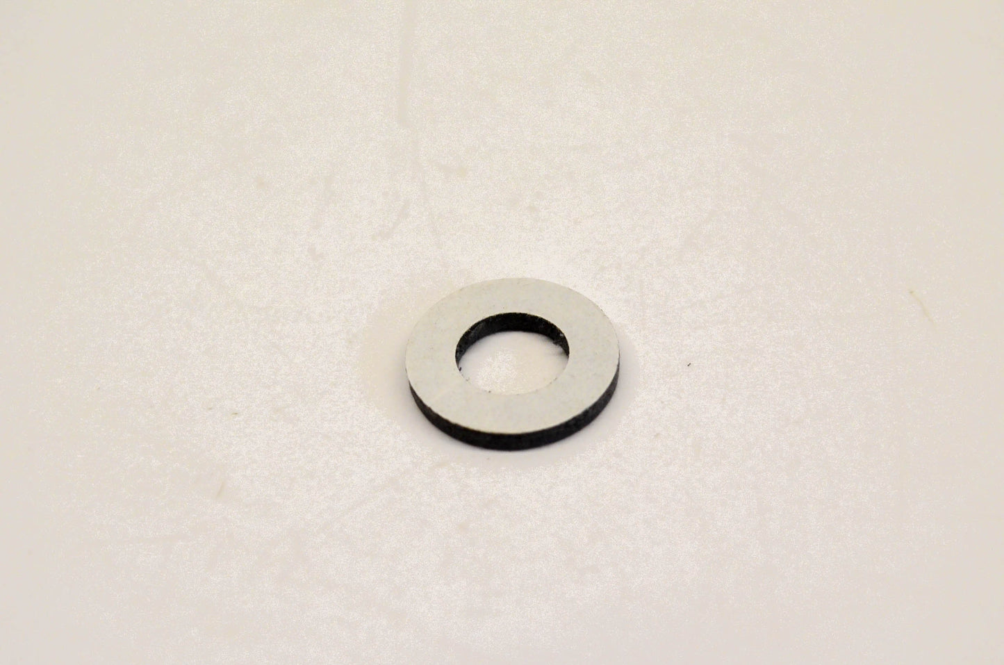 New OEM Briggs & Stratton 493823, 9245 Spacer NOS
