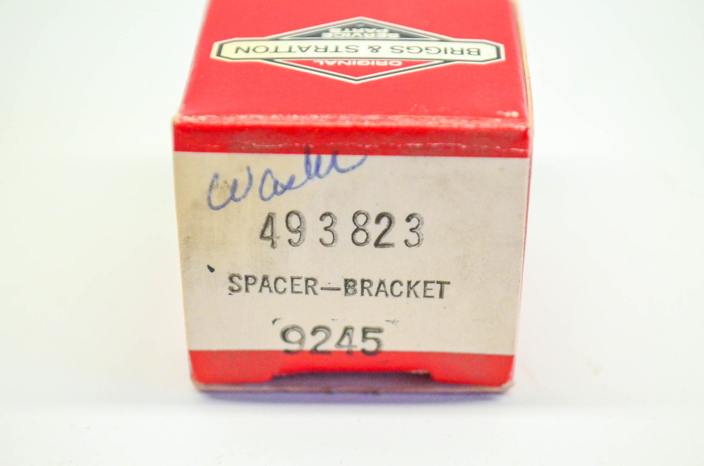 New OEM Briggs & Stratton 493823, 9245 Spacer NOS