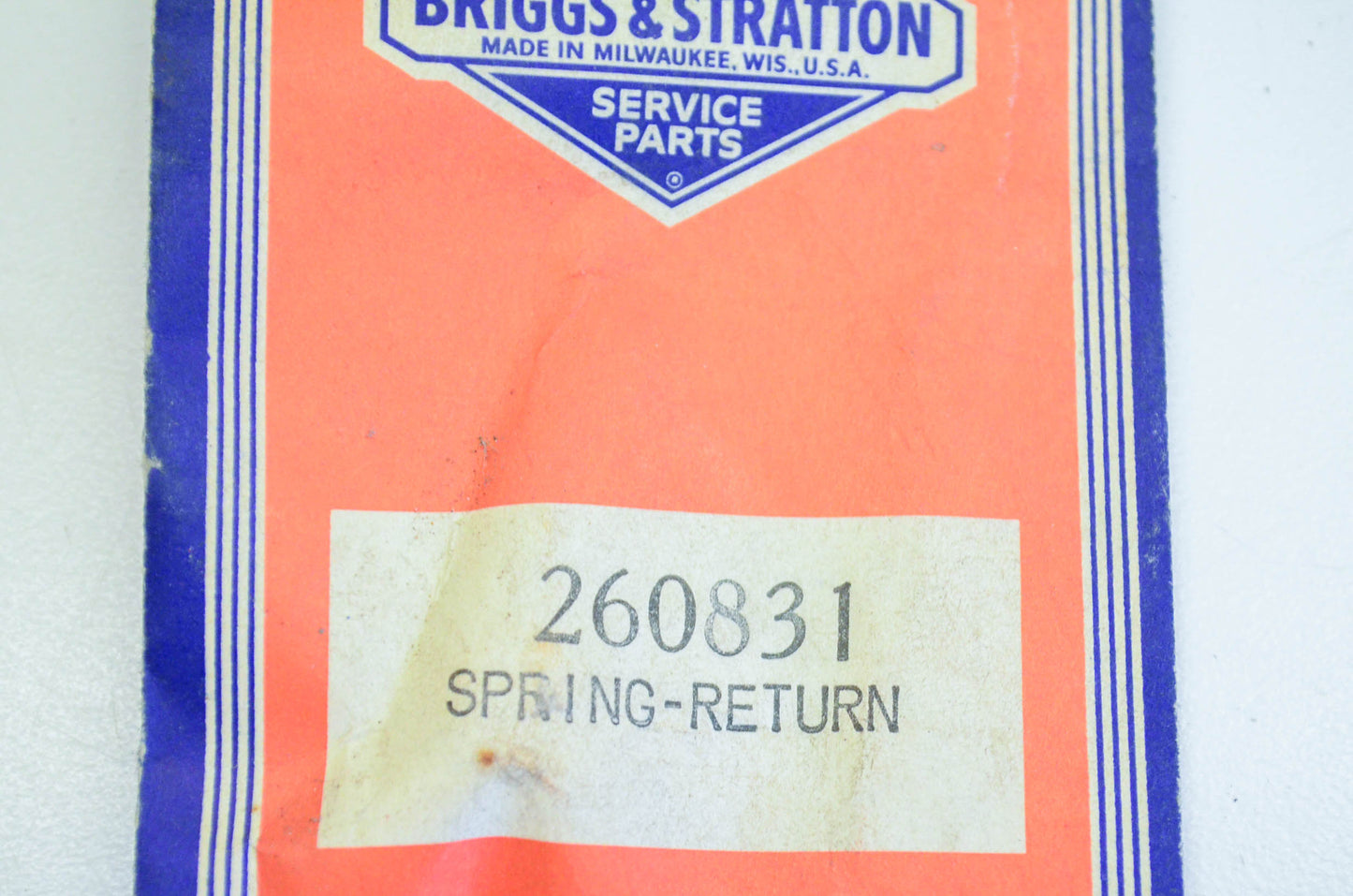 New OEM Briggs & Stratton 260831 Choke Return Spring NOS