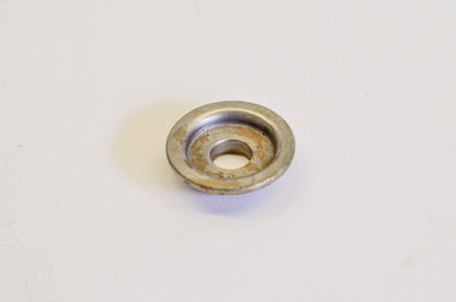New OEM Briggs & Stratton 23184 Valve Spring Retainer NOS