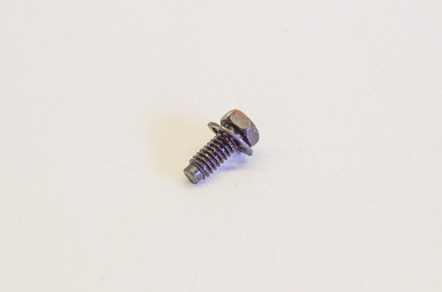 New OEM Briggs & Stratton 93042 Screw NOS