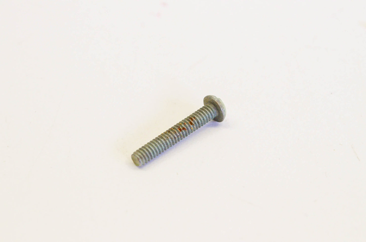 New OEM Briggs & Stratton 92696 Machine Screw NOS
