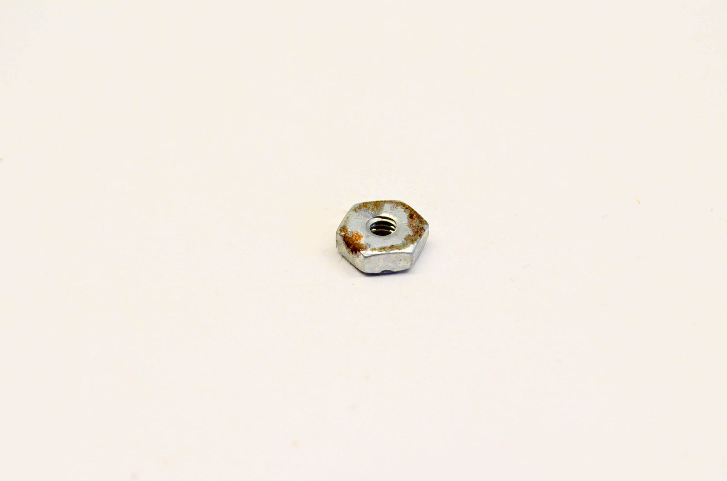 New OEM Briggs & Stratton 93384 Hex Nut NOS