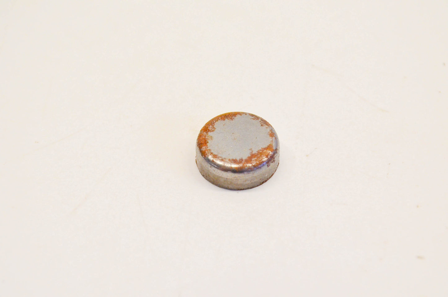New OEM Briggs & Stratton 65932 Crankshaft Plug NOS