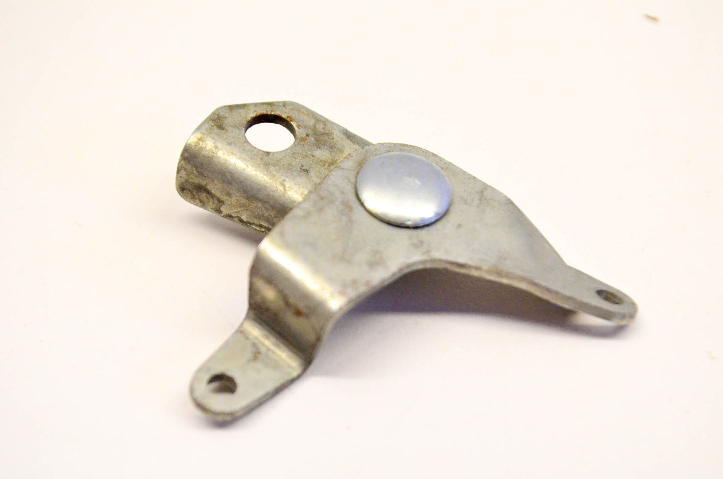 New OEM Briggs & Stratton 490207, 690652 Throttle Shaft NOS