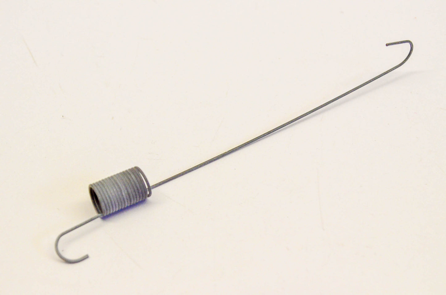 New OEM Briggs & Stratton 691818 Governor Spring NOS