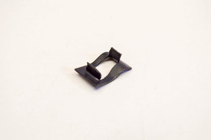 New OEM Briggs & Stratton 222598, 121 Spring Anchor NOS