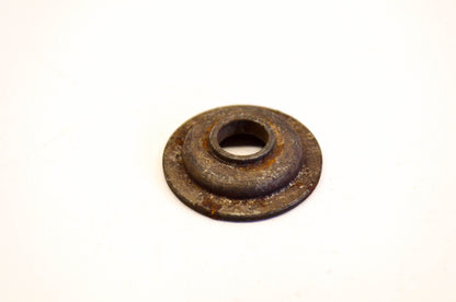 New OEM Briggs & Stratton 230477 Valve Spring Retainer NOS