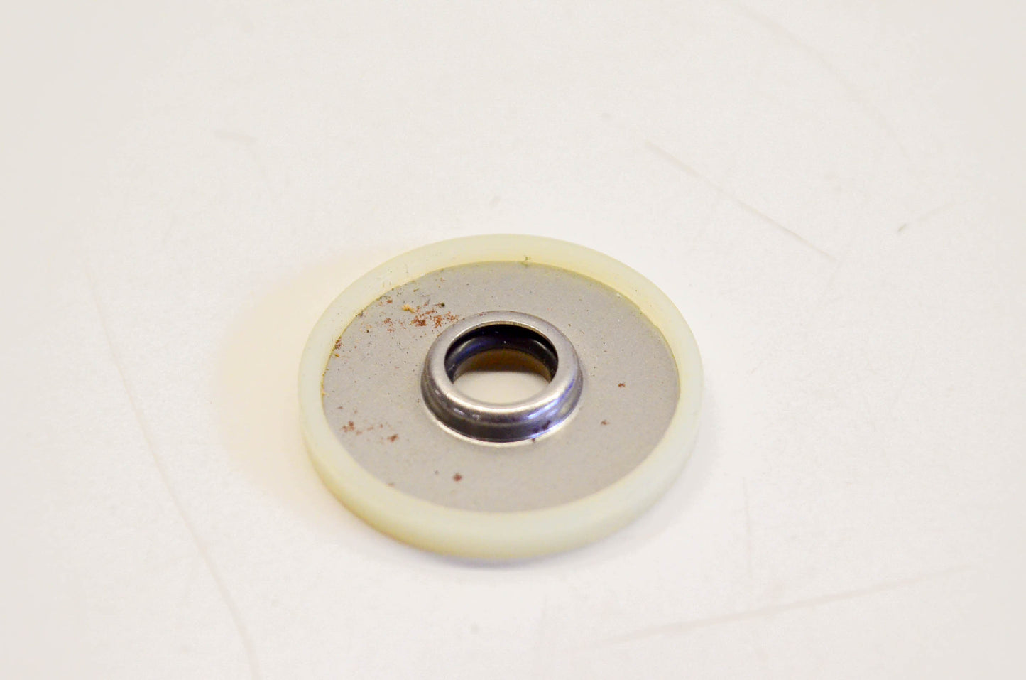 New OEM Briggs & Stratton 393606 Valve Seal Assembly NOS