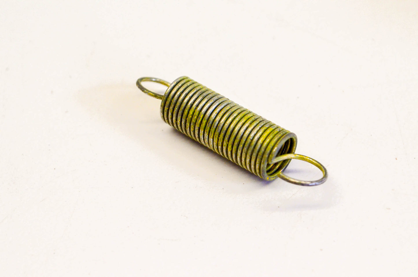New OEM Briggs & Stratton 260546 Governor Spring NOS