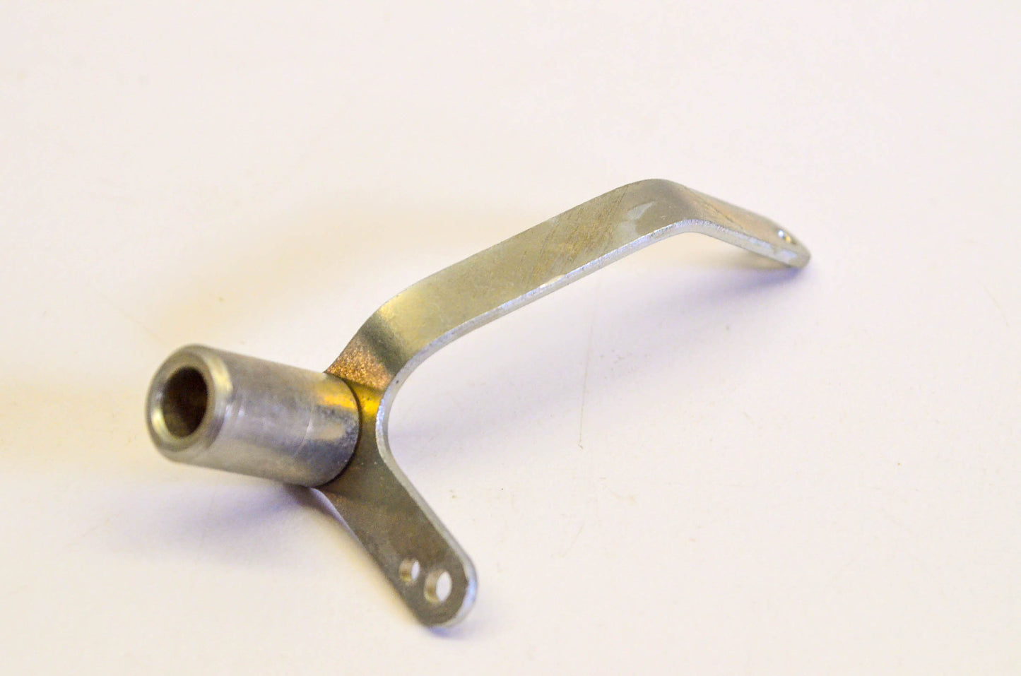 New OEM Briggs & Stratton 297718 Bell Crank NOS