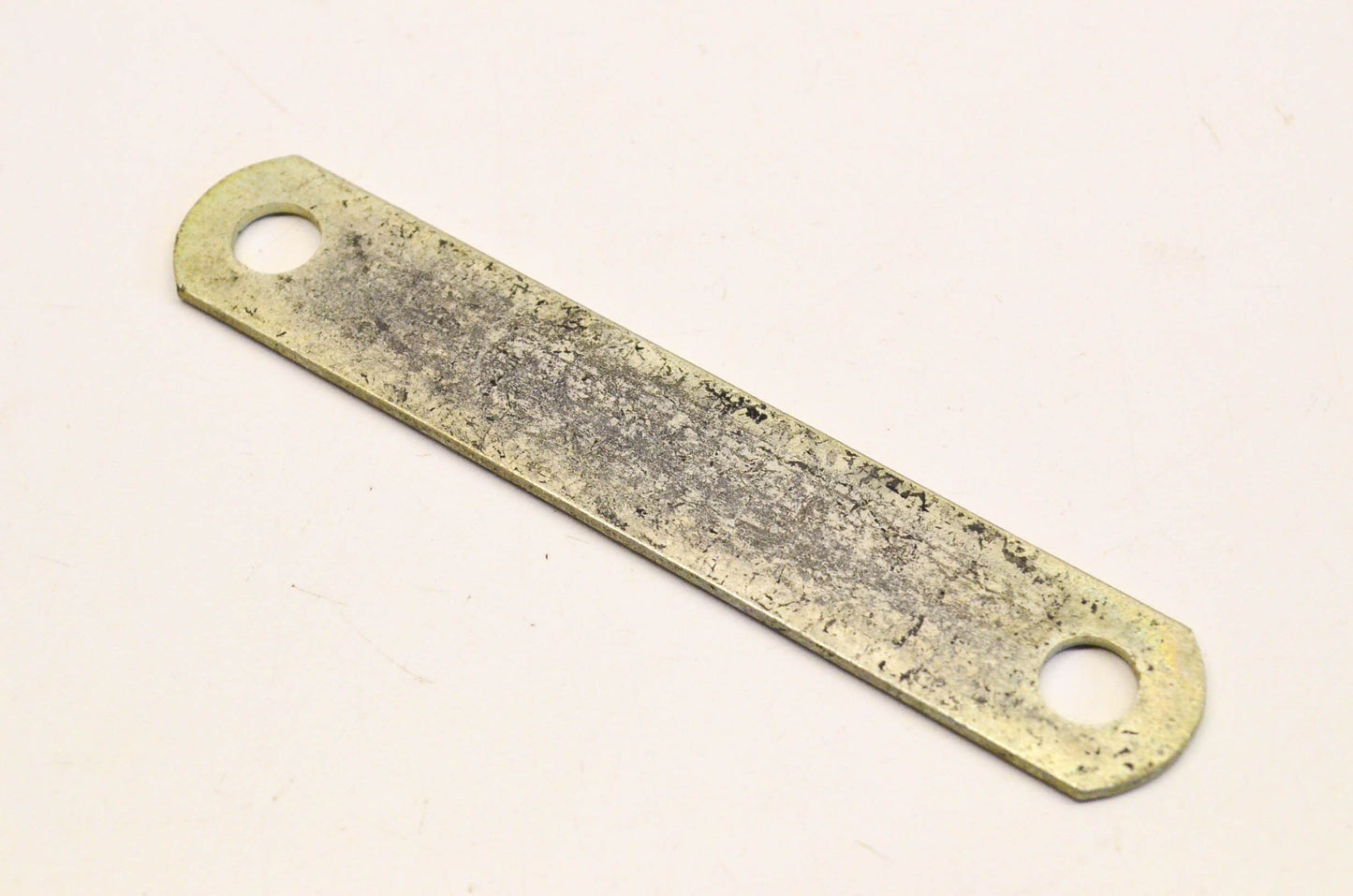 New OEM Briggs & Stratton 62446 Air Cleaner Mounting Strap NOS