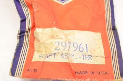New OEM Briggs & Stratton 297961 Throttle Shaft Assembly NOS
