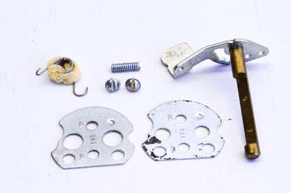 New OEM Briggs & Stratton 495097 Choke Shaft Kit NOS