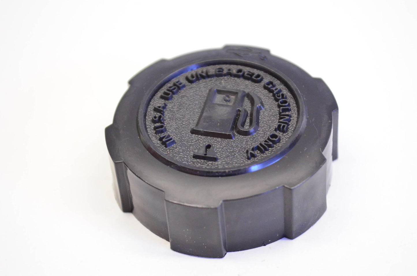 New OEM Briggs & Stratton 397974 Fuel Cap NOS
