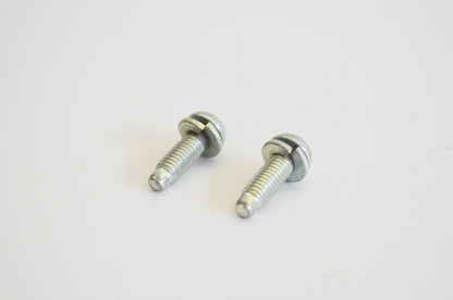 New OEM Briggs & Stratton 93440, 140 Screw Qty 2 NOS