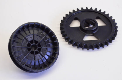 New OEM Briggs & Stratton 490877 Rewind Starter Pulley NOS