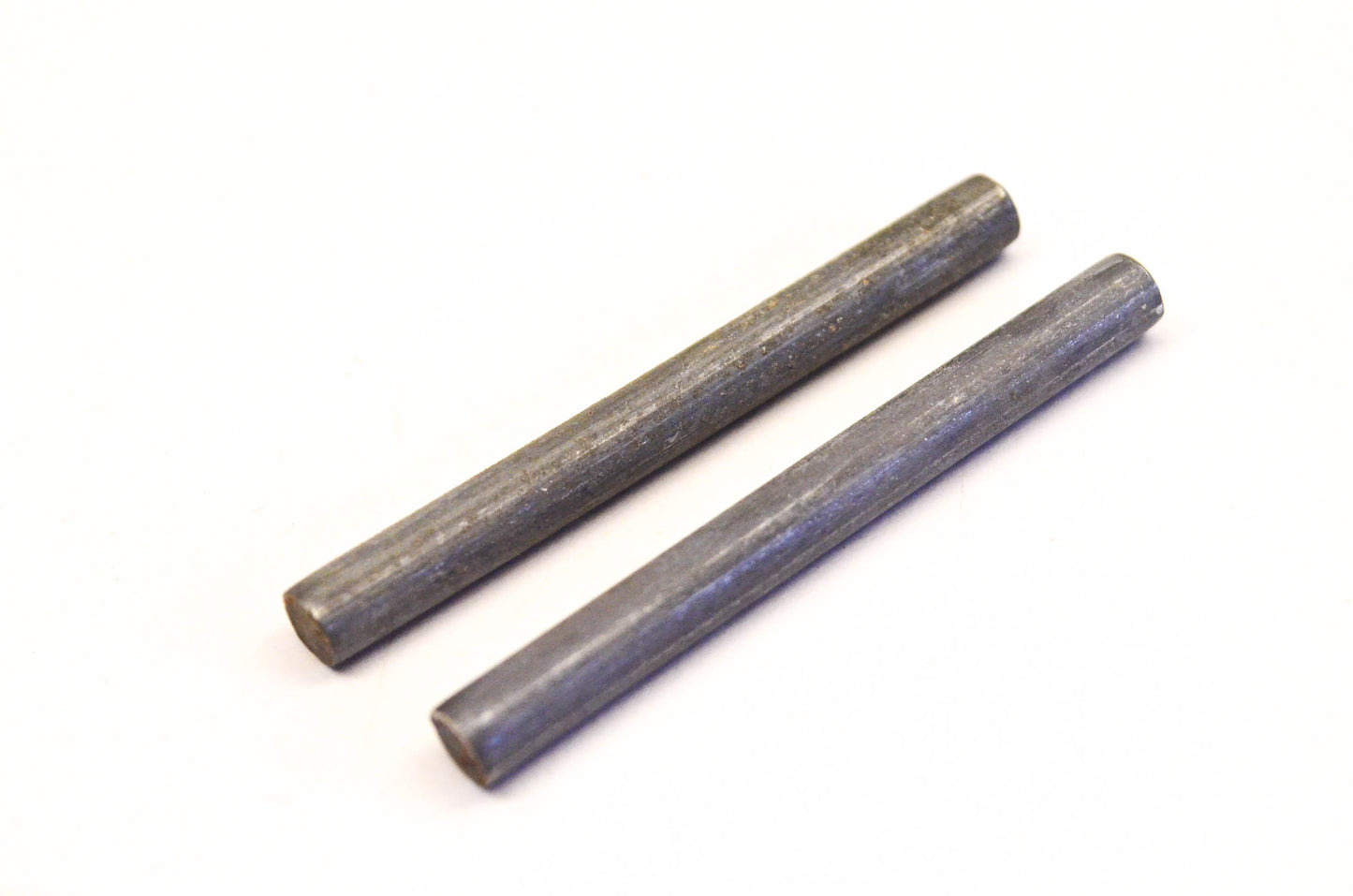 New OEM Briggs & Stratton 230228 Starter Grip Pin Qty 2 NOS