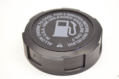 New OEM Briggs & Stratton 493988 Fuel Cap NOS