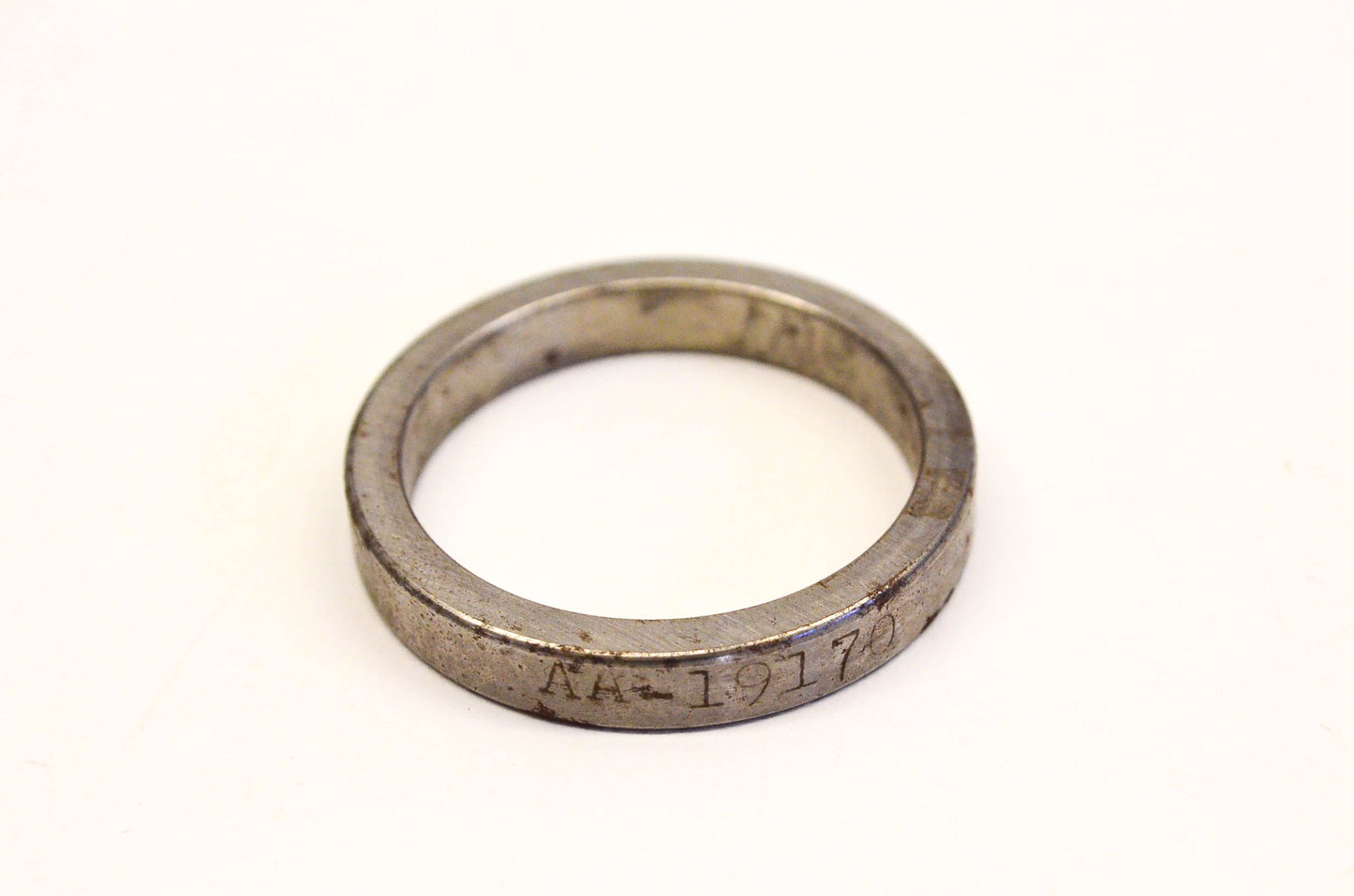 New OEM Briggs & Stratton 19170, 8634 Guide Bushing NOS