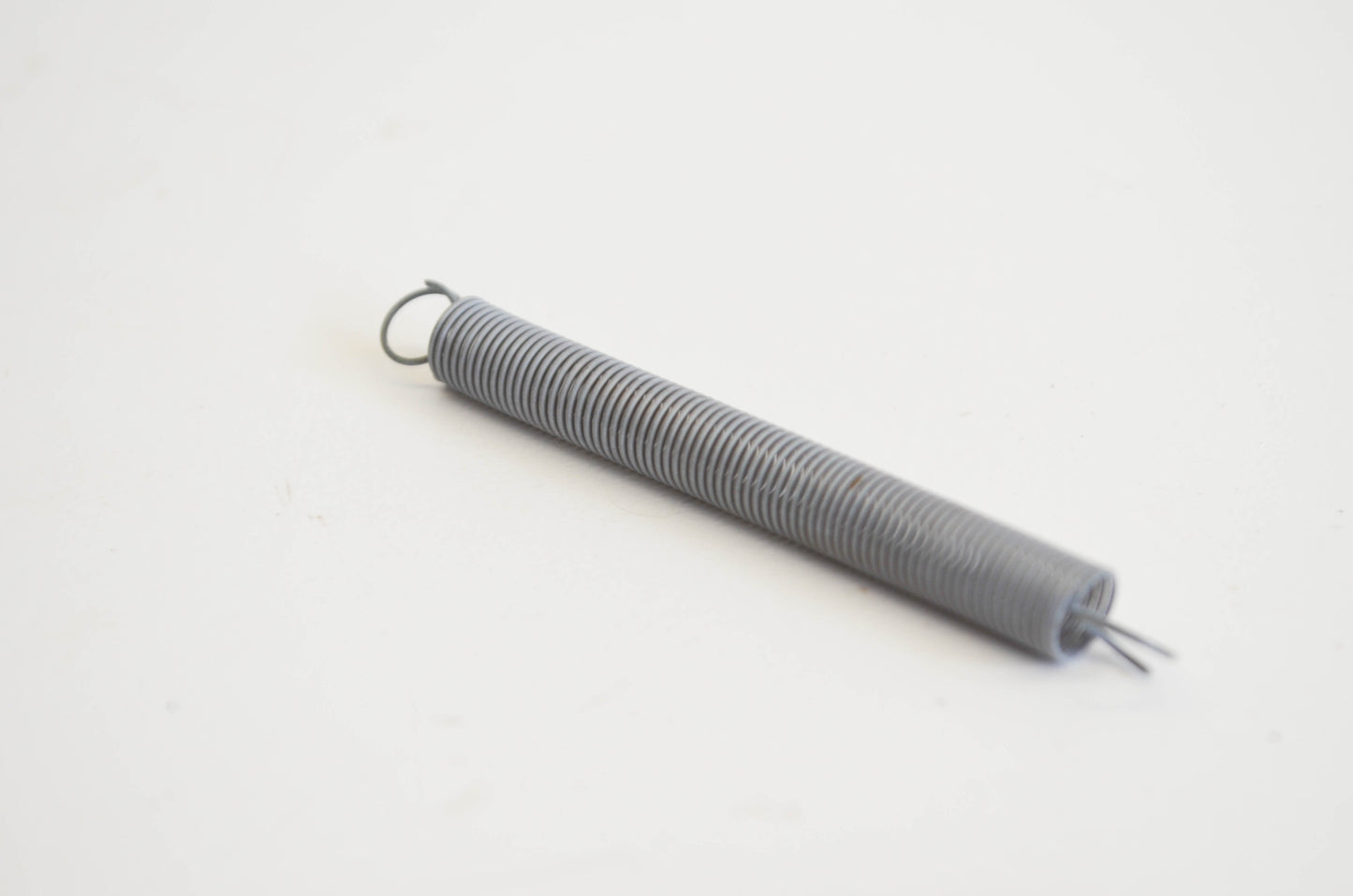 New OEM Briggs & Stratton 261105, BR261105 Governor Spring NOS