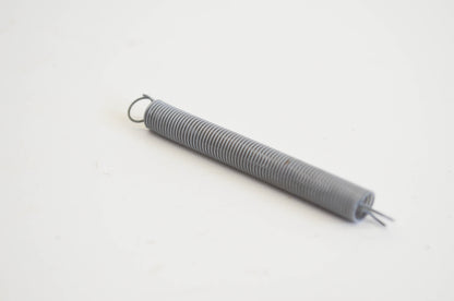 New OEM Briggs & Stratton 261105, BR261105 Governor Spring NOS