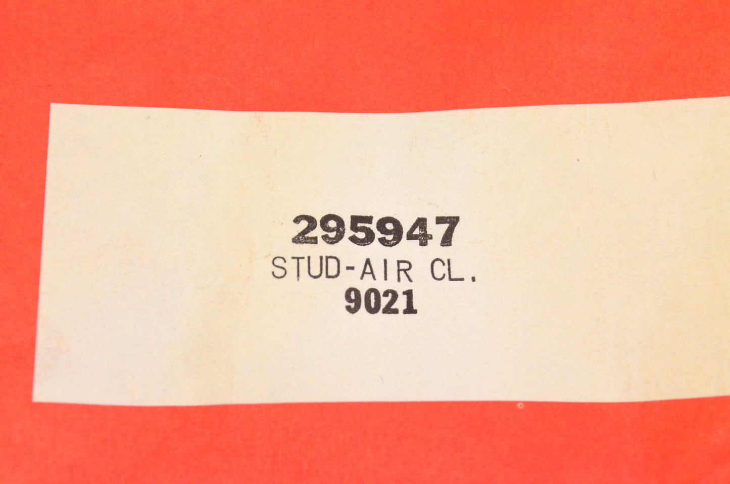New OEM Briggs & Stratton 295947 Air Cleaner Stud NOS
