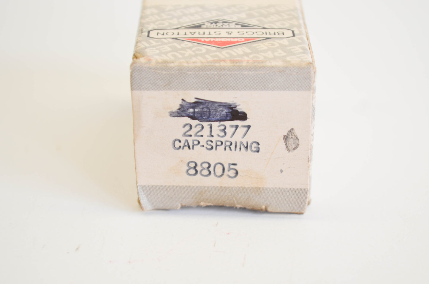 New OEM Briggs & Stratton 221377, 8805 Spring Cap Qty 2 NOS