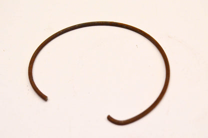 New OEM Briggs & Stratton 26032 Clutch Retainer Ring NOS