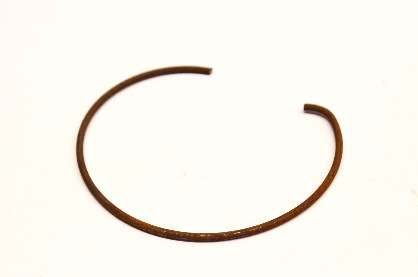 New OEM Briggs & Stratton 26032 Clutch Retainer Ring NOS