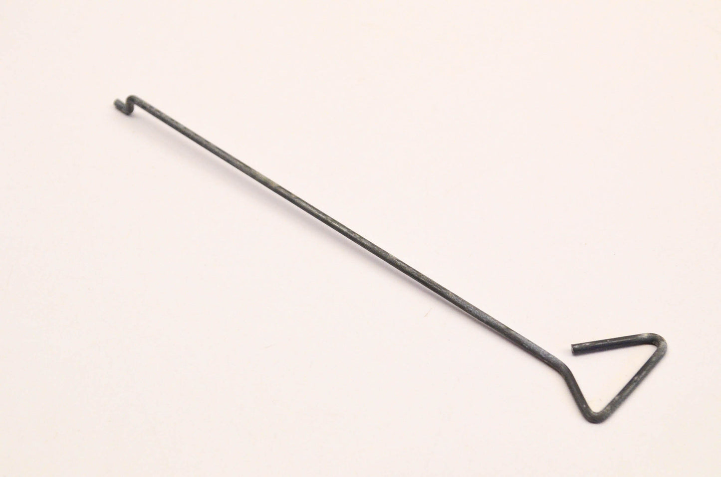 New OEM Briggs & Stratton 260560, 945 Control Rod NOS