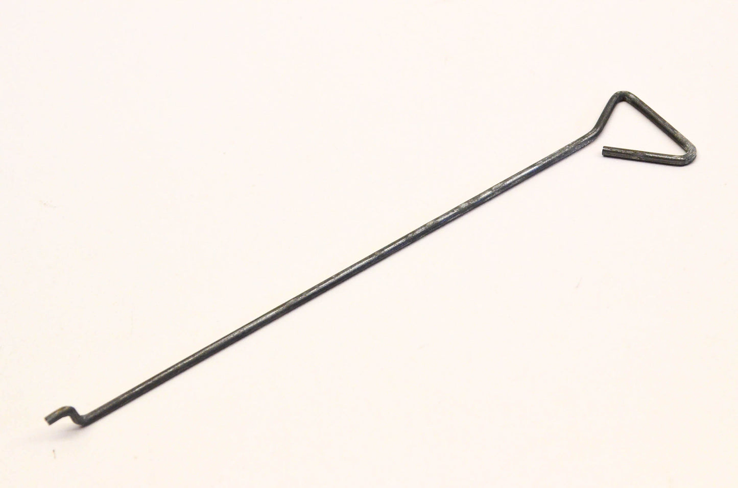 New OEM Briggs & Stratton 260560, 945 Control Rod NOS