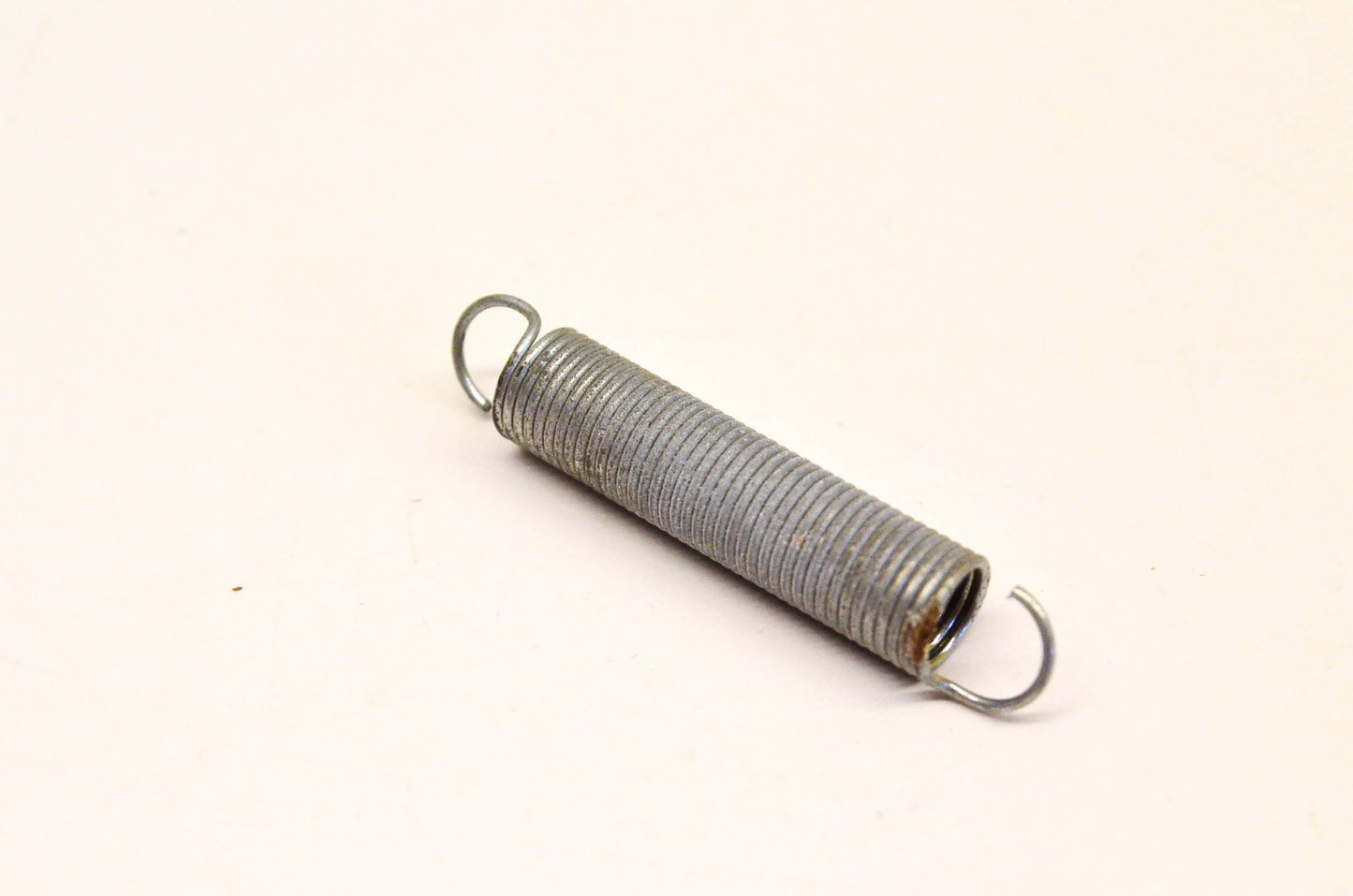 New OEM Briggs & Stratton 26502 Governor Spring NOS
