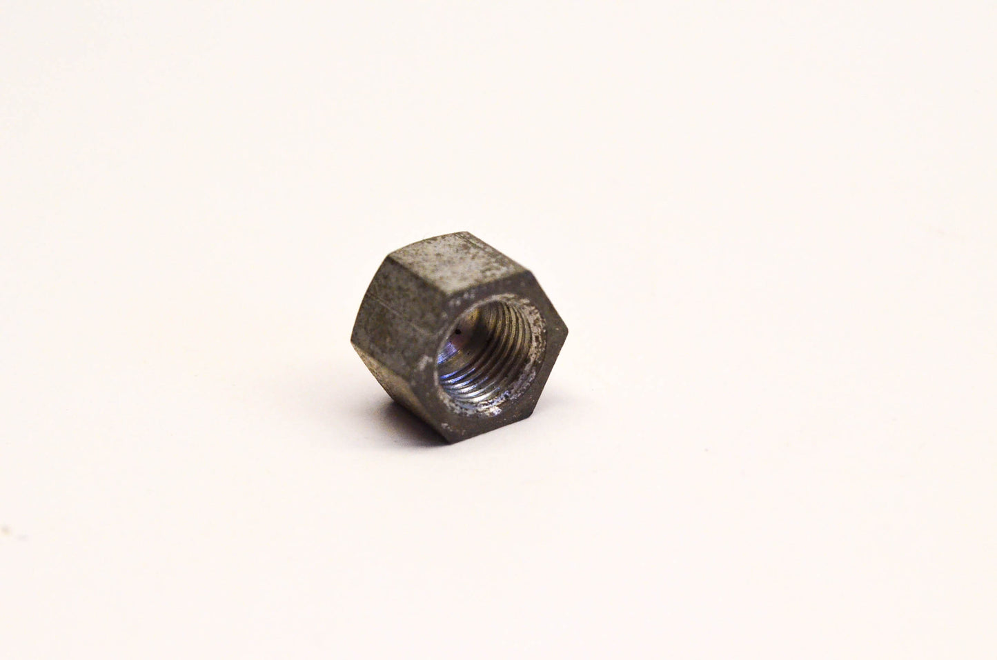 New OEM Briggs & Stratton 23118 Needle Valve Retainer Nut NOS