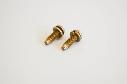 New OEM Briggs & Stratton 93440, 319 Screw Qty 2 NOS