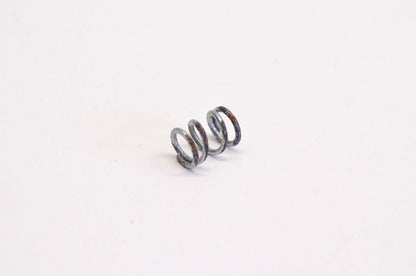 New OEM Briggs & Stratton 26336 Needle Valve Spring NOS