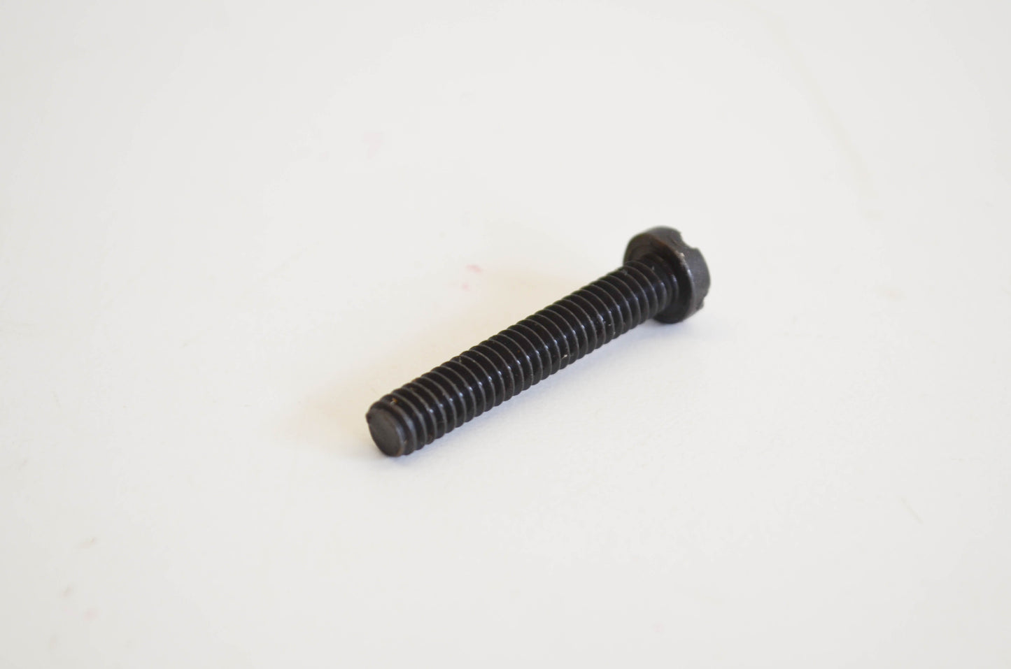 New OEM Briggs & Stratton 93360, 91257 Screw NOS