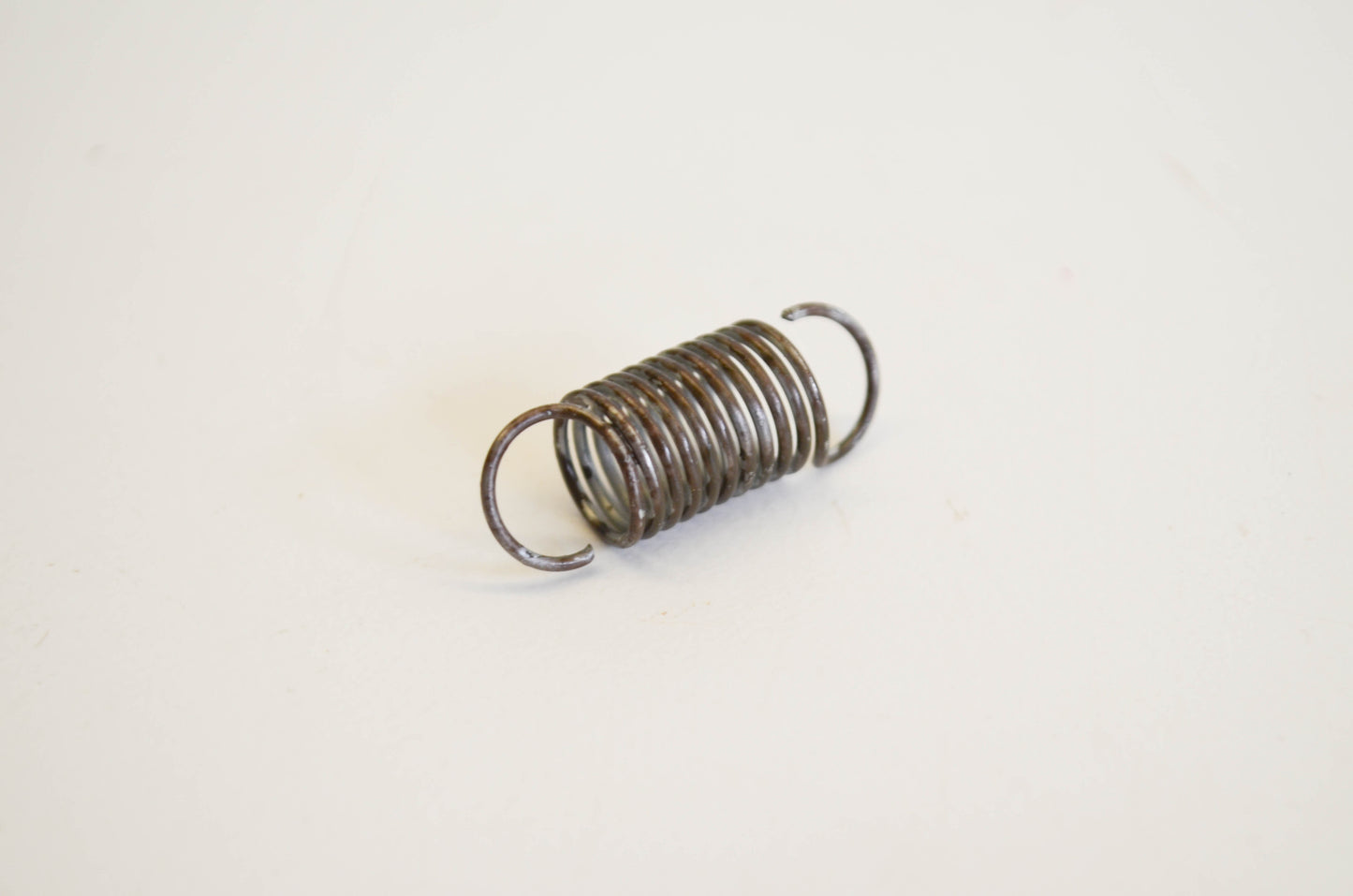 New OEM Briggs & Stratton 261306, 38, 432 Governor Spring NOS