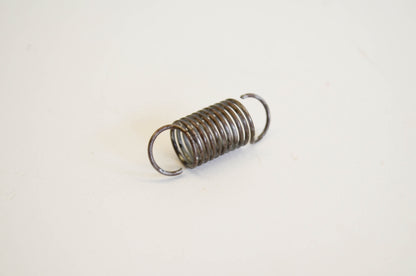 New OEM Briggs & Stratton 261306, 38, 432 Governor Spring NOS