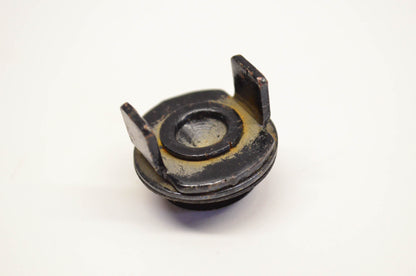 New OEM Briggs & Stratton 292550 Oil Filter Plug NOS