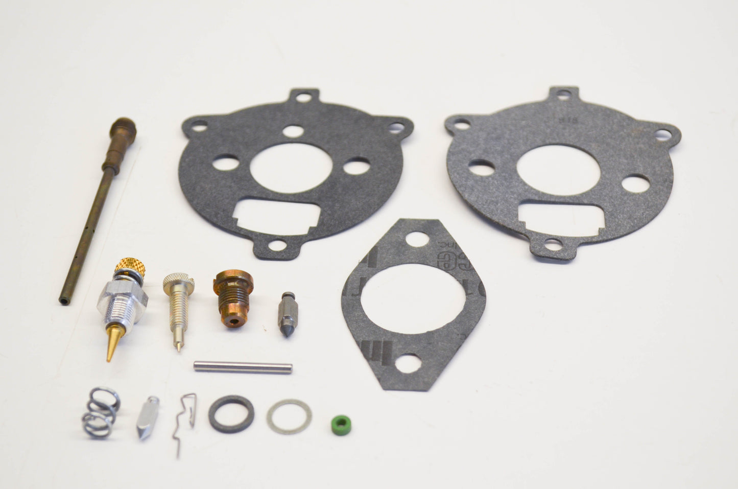 New OEM Briggs & Stratton 394693 Carburetor Overhaul Kit NOS
