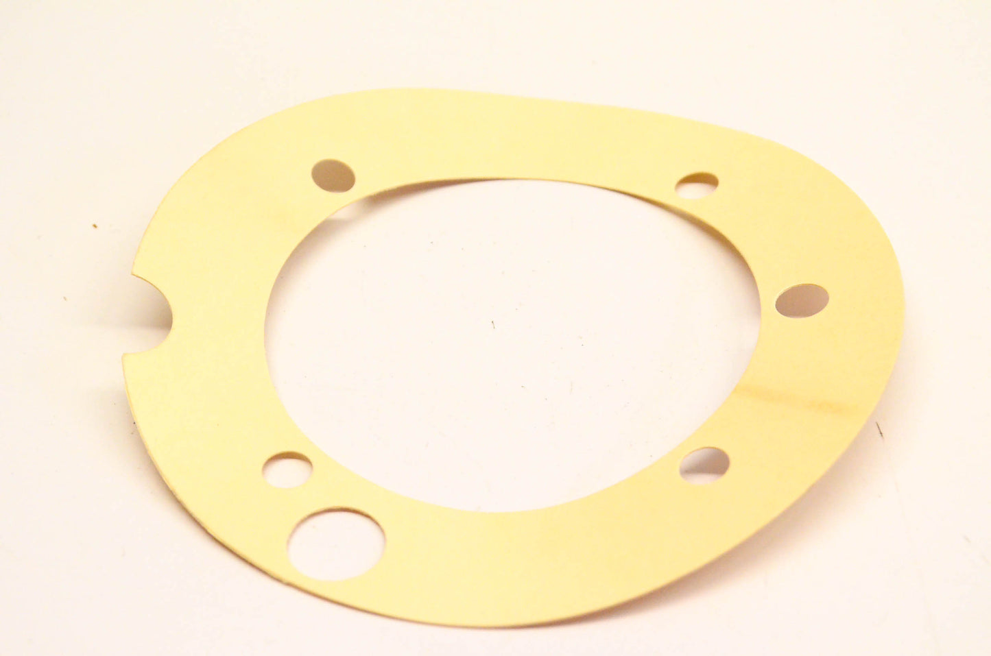 New OEM Briggs & Stratton 270513, 239 Bearing Shim NOS