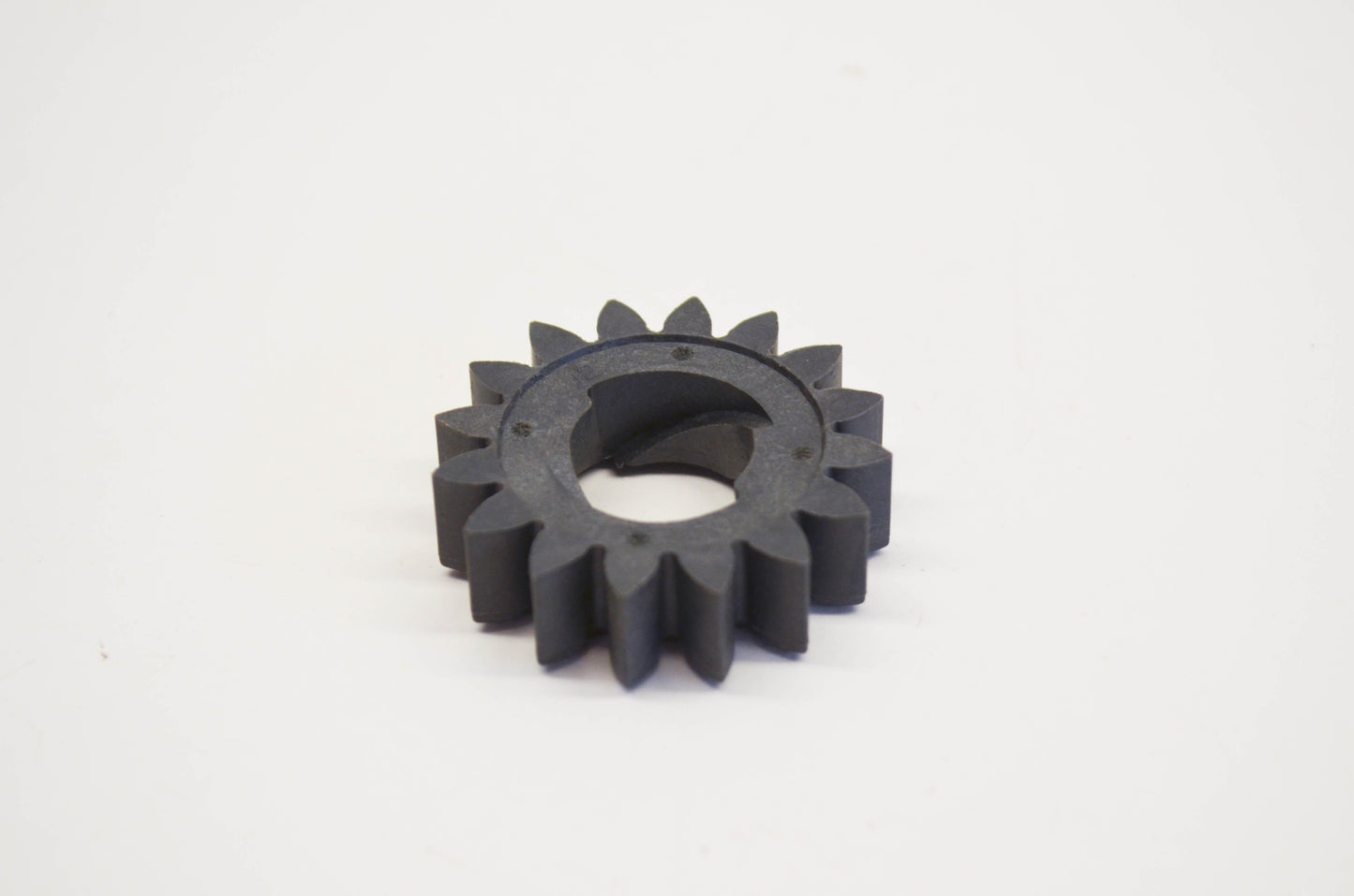 New OEM Briggs & Stratton 693058, 4152 Pinion Gear NOS